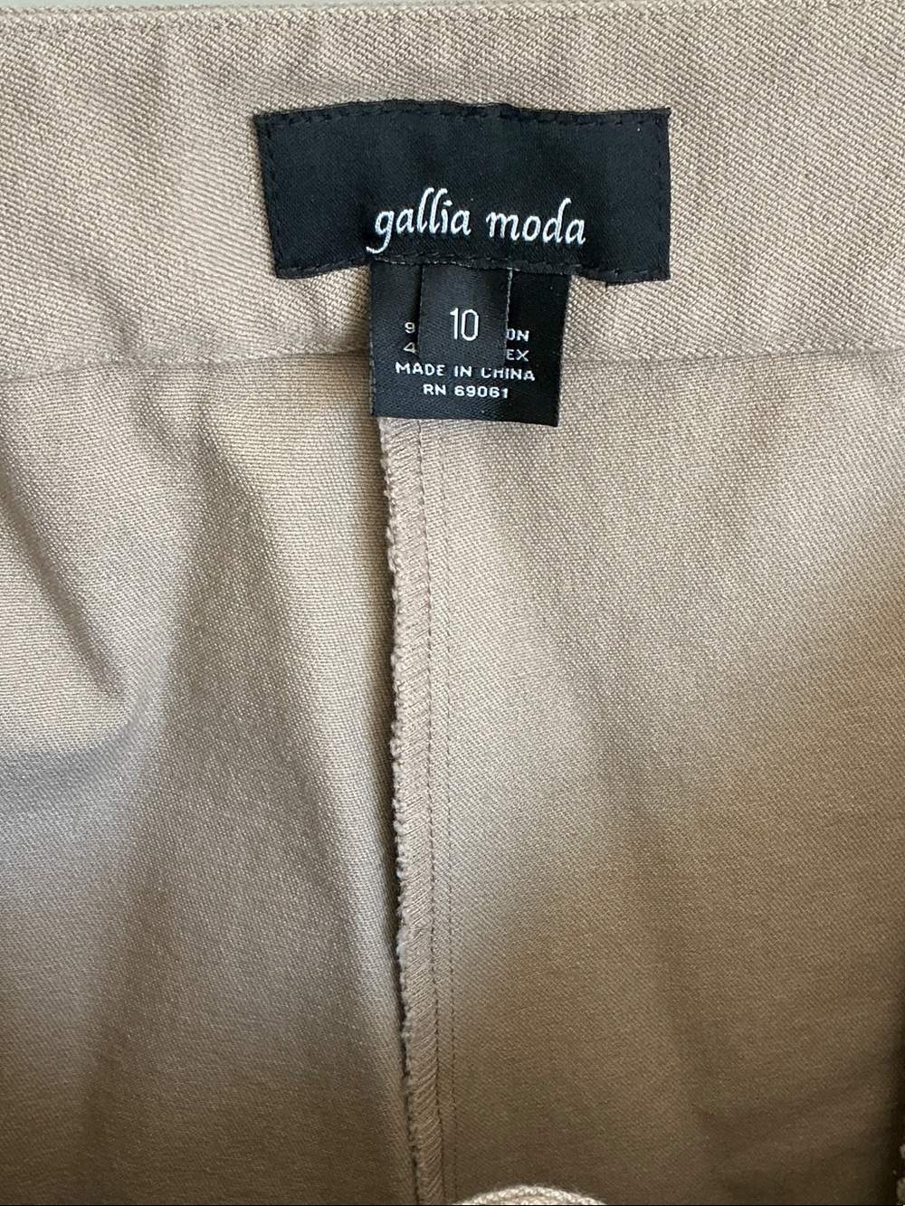 Gallia Moda Women's Pants in Taupe